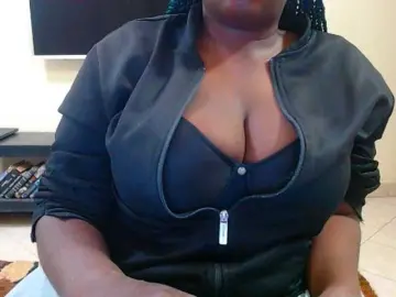 Dalia70  live sex cam