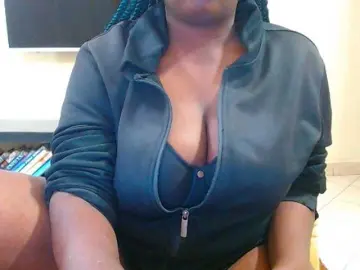 Dalia70  live sex cam