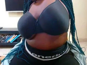 Dalia70  live sex cam