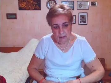 Kira9476  live sex cam