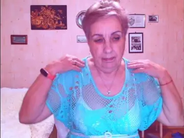 Kira9476  live sex cam