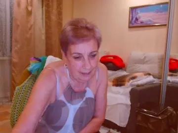 Kira9476  live sex cam