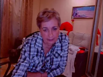Kira9476  live sex cam