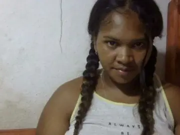 Leticiah  live sex cam