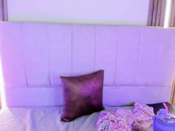 Nikka888  live sex cam