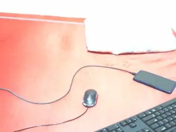 Petitebunni  live sex cam