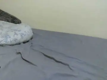 Petitebunni  live sex cam