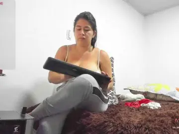 Mia1-soman2  live sex cam