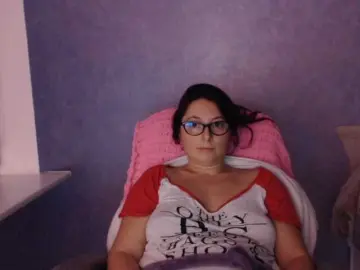 AmandaFresh24  live sex cam