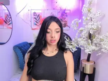 Chloe-meww  live sex cam