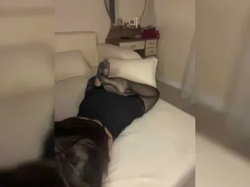 Myr-kiss  live sex cam