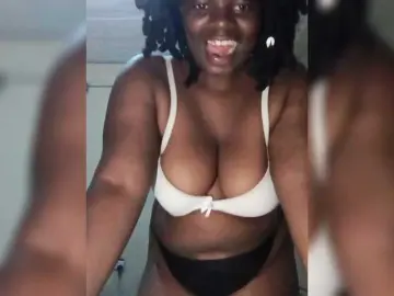 Roxynoir1  live sex cam
