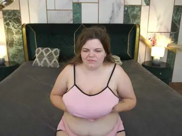 SaintLuna  live sex cam