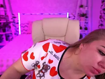 AlishaMalinka  live sex cam