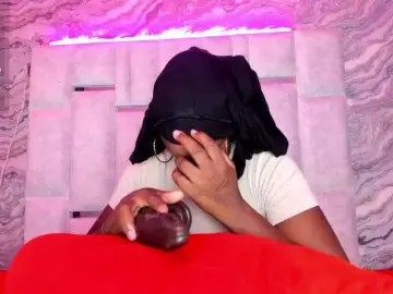 IrisHerrera  live sex cam