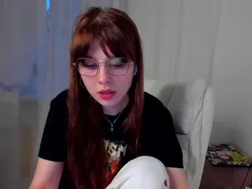 Mishka-lo  live sex cam