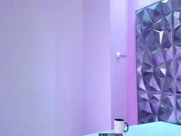 Yarasaint  live sex cam