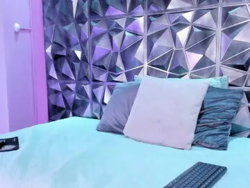 Yarasaint  live sex cam
