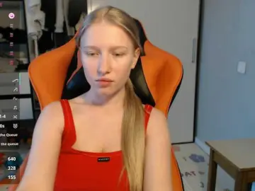 Crystalyss  live sex cam