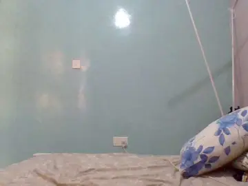 Cutelizah  live sex cam