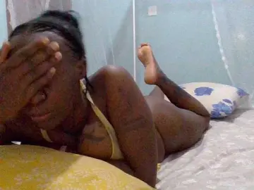 Cutelizah  live sex cam