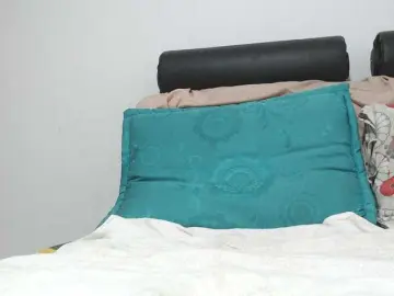 Saaramilleer  live sex cam