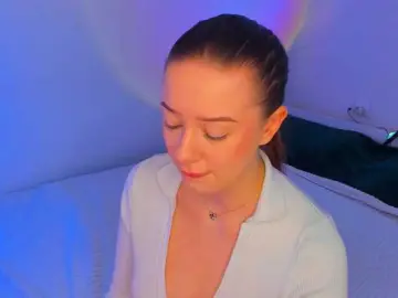 Babyarigoddamn  live sex cam