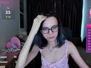 MiniLussiya  live sex cam