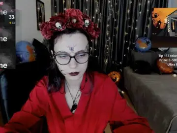 MiniLussiya  live sex cam