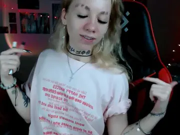 Nica-Kawaii  live sex cam