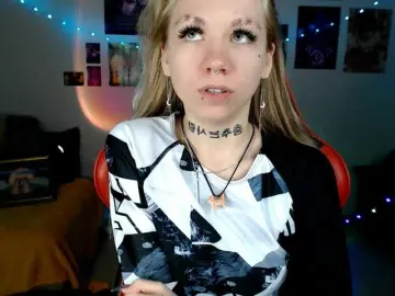 Nica-Kawaii  live sex cam