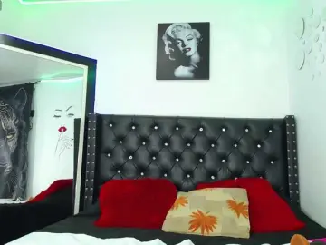 Vanessaramirez  live sex cam