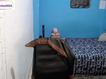 Carolinhe  live sex cam