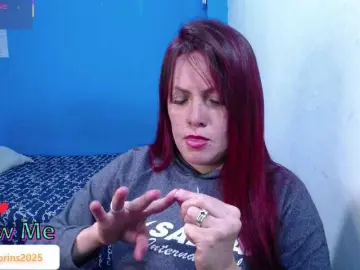 Carolinhe  live sex cam