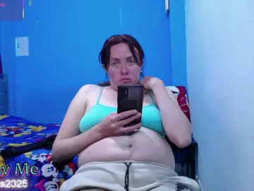 Carolinhe  live sex cam