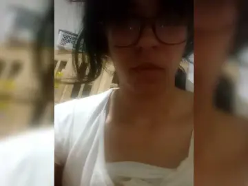 Girl223  live sex cam