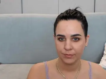 MariahBlue0318  live sex cam