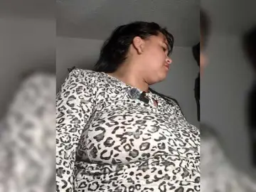 CandyBrowm  live sex cam