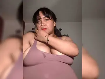 CandyBrowm  live sex cam