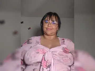 CandyBrowm  live sex cam