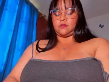 CandyBrowm  live sex cam