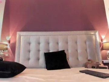 IssyRosse  live sex cam