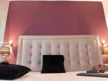 IssyRosse  live sex cam