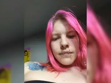 SquirtWave  live sex cam