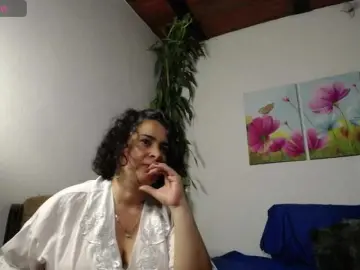 Angelic-serenity  live sex cam