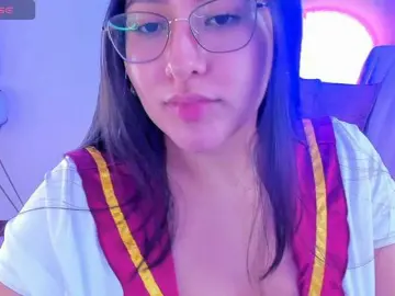 Megan-cooper28  live sex cam