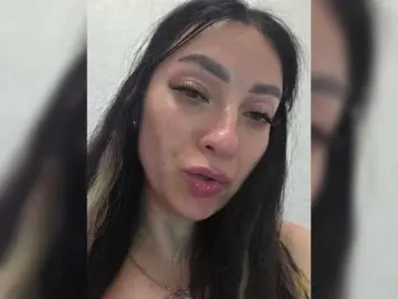 Vipbrunetka  live sex cam