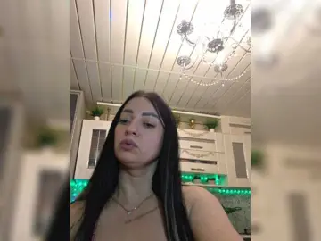 Vipbrunetka  live sex cam