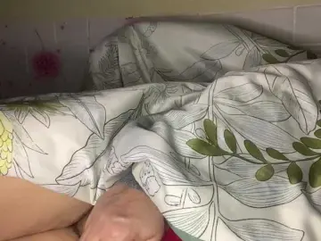 Daisy119  live sex cam