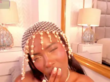 DakotaWangi  live sex cam